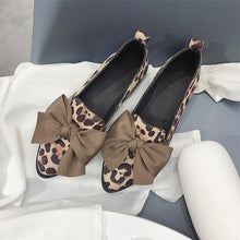 Load image into Gallery viewer, 2019 Classic Brand Flats Casual Shoes Women Bowknot Loafers Sexy Leopard Oxford Slip On Moccasins Female Suede Leather Footwear